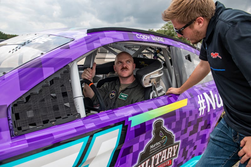 Memorial Day race caps off monthlong military-NASCAR partnership