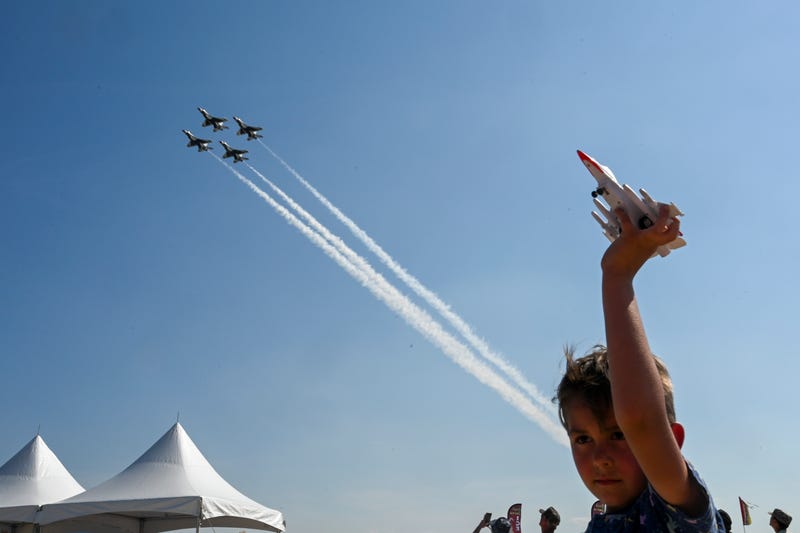 Thunder Over Dover Airshow reunites community