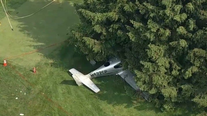 Two people were hurt after a small plane crashed on the golf course at Saint David's Country Club in Wayne, Pa.