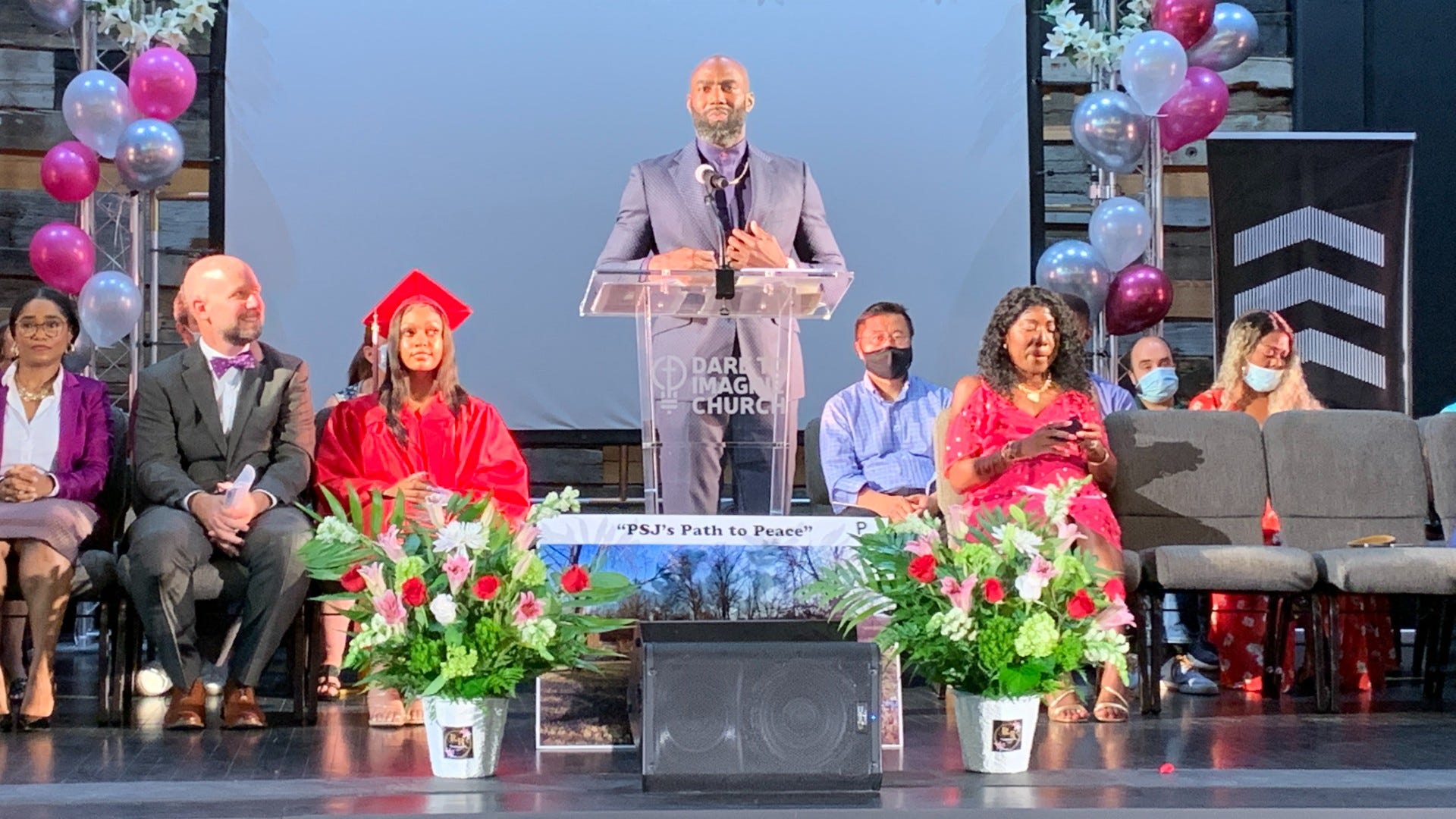 Former Eagle to Philly high school grads: It's not the wins or losses but how you play