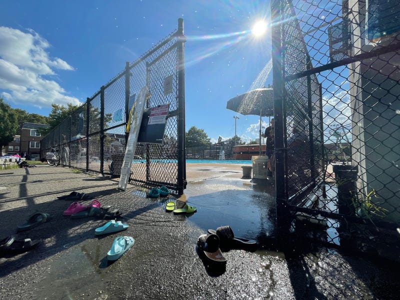 public pool