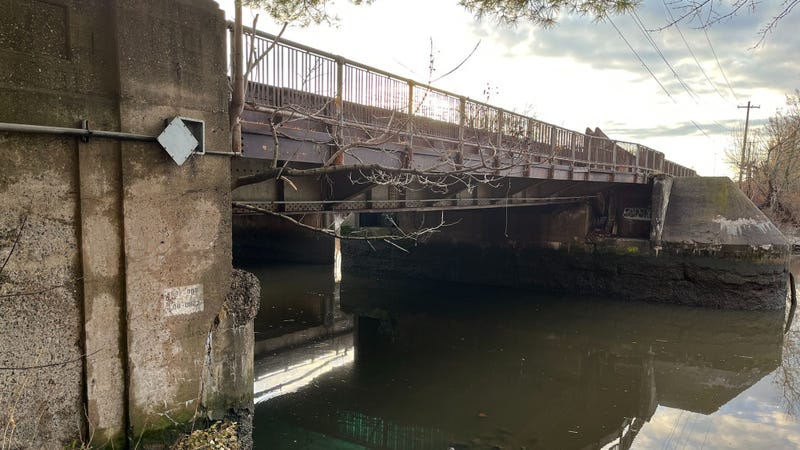 Route 420 southbound bridge over Darby Creek