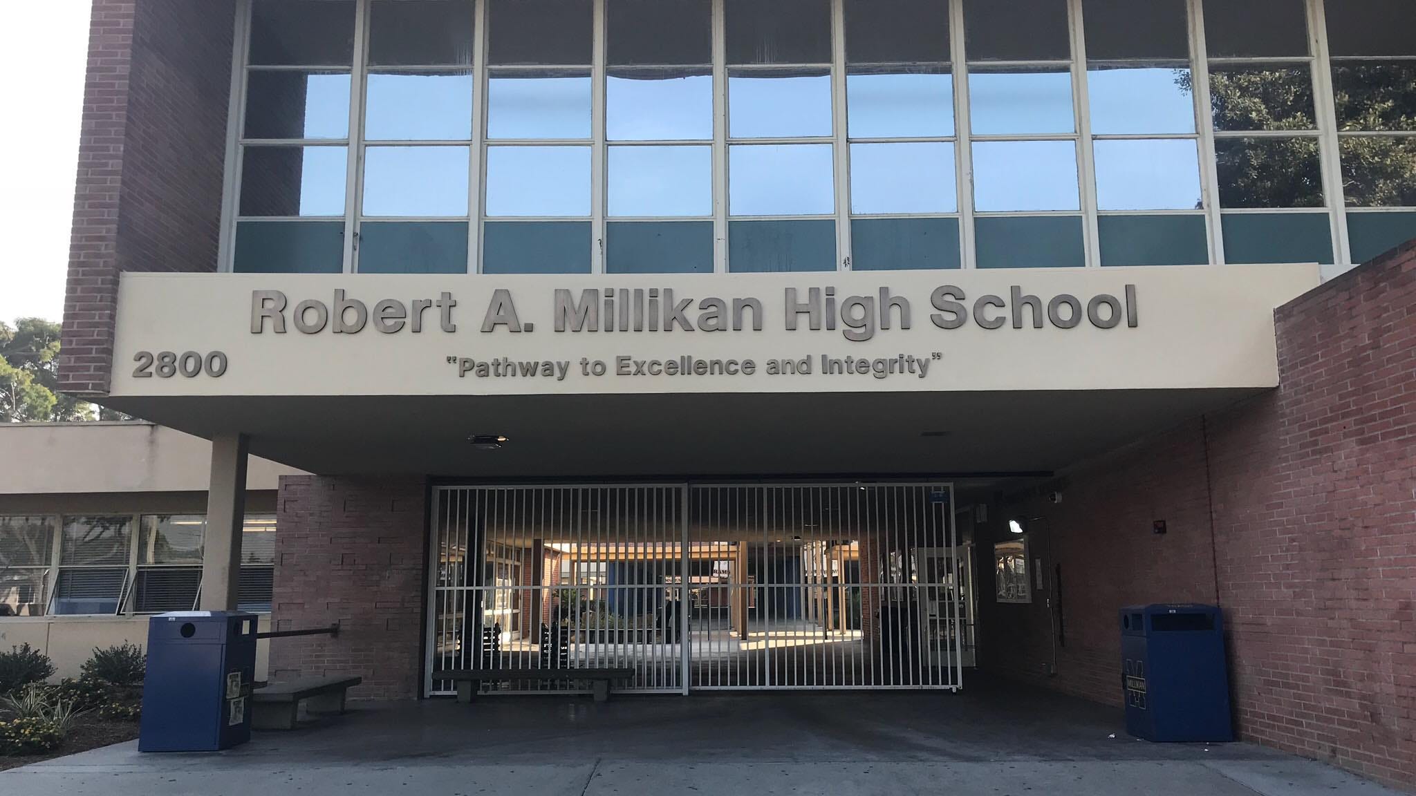 Thousands of Long Beach students return to school without AC
