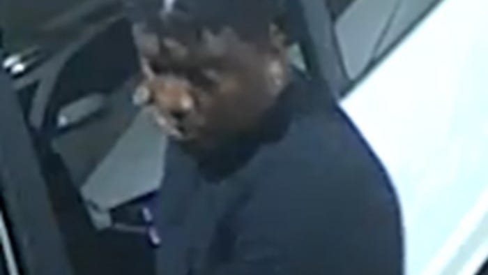 5 cars stolen from Queens auto body shop, suspects sought