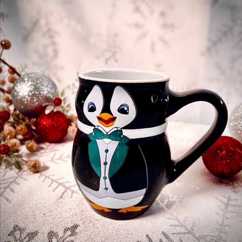 Peppermint the Penguin – the annual non-alcoholic beverage mug – is back, with a look adjusted to celebrate the 25th Anniversary.