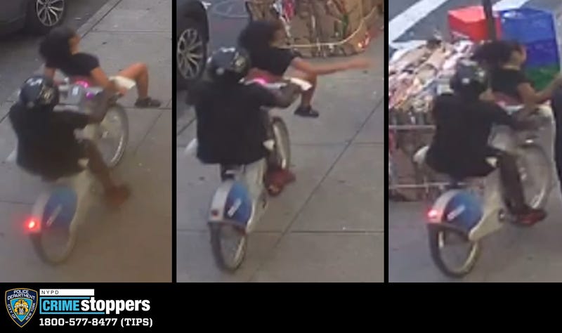 On Thursday at around 7:30 p.m., two suspects are alleged to have slapped two people wearing Jewish attire in Brooklyn, around 184 Wallabout Street.