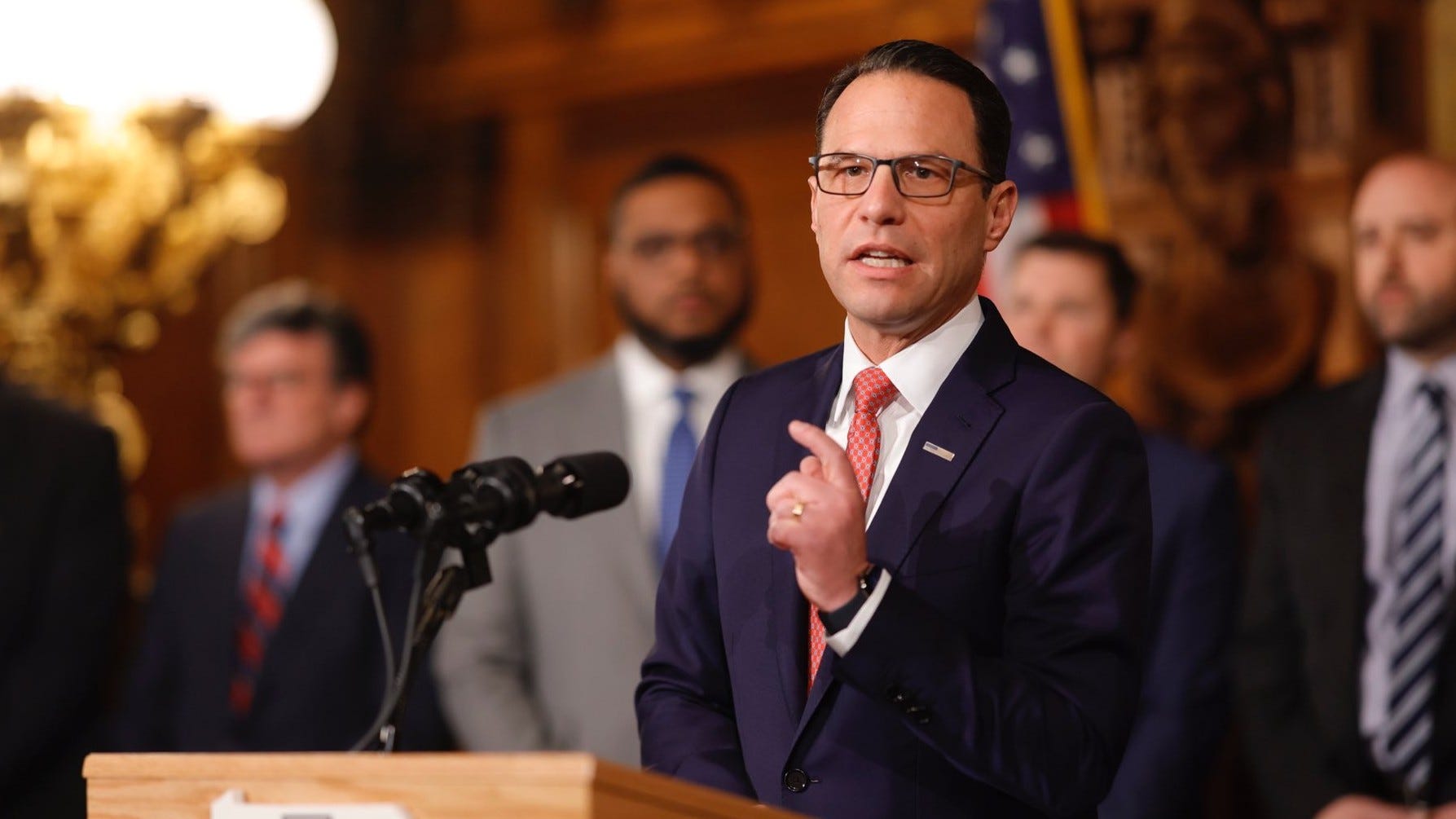 Shapiro signs order to help businesses navigate state regulations