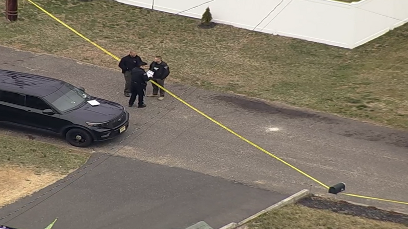 Car and police tape 