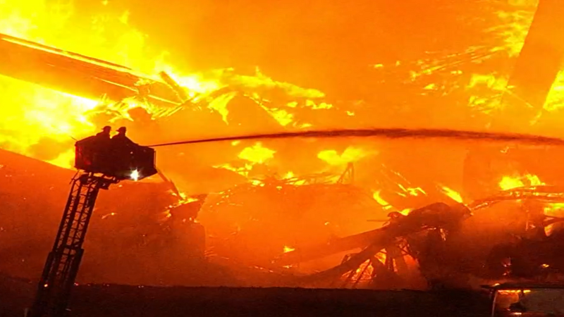 Five-alarm fire at the Fountain of Life Center