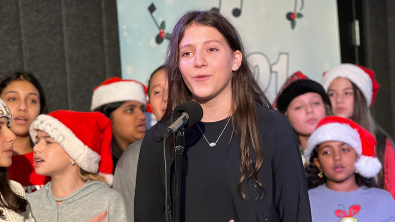 B101's K-8 Division 2023 Christmas Choir Competition Champions Murray Avenue School Perform at B101