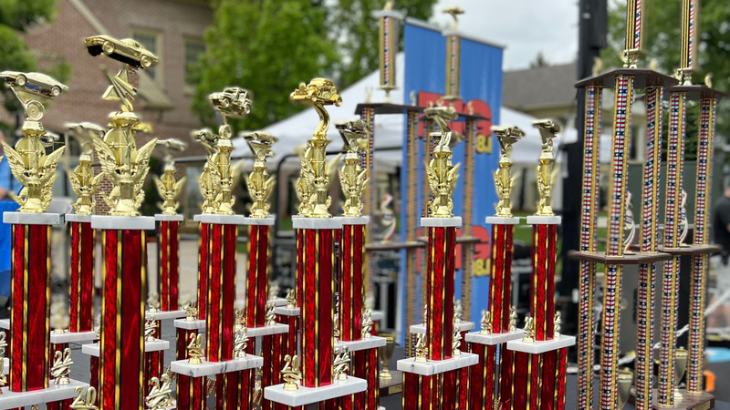BIG 98.1 and American Heritage's 18th Annual Car Show
