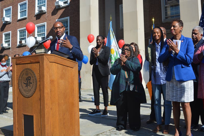 Borough President Donovan Richards Jr./Facebook