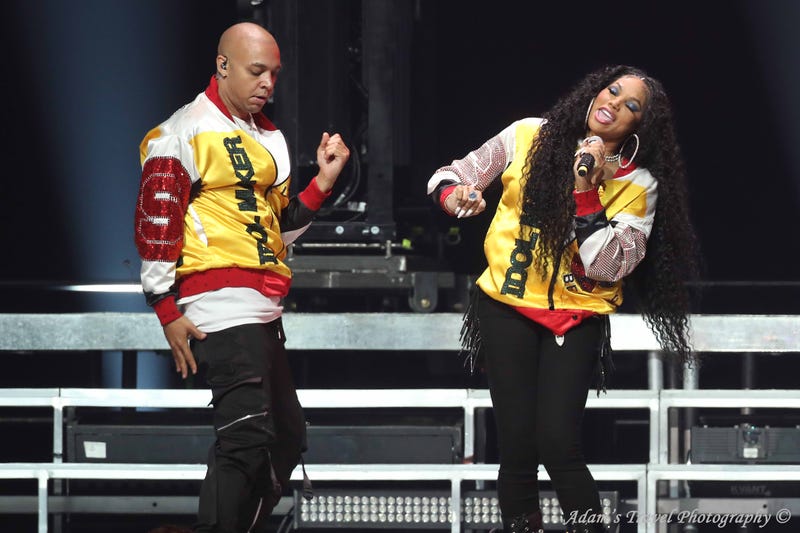 Two members of Salt N Pepa on stage