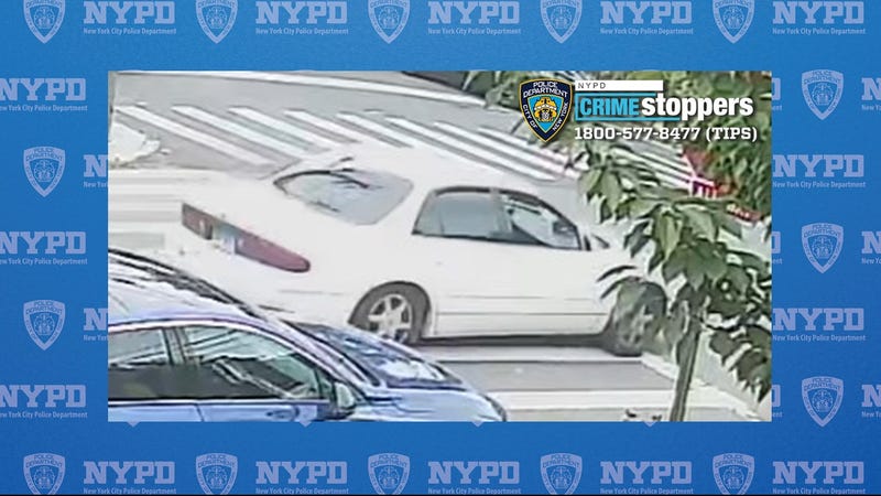 Thieves in Buick rob man at gunpoint near LaGuardia Airport