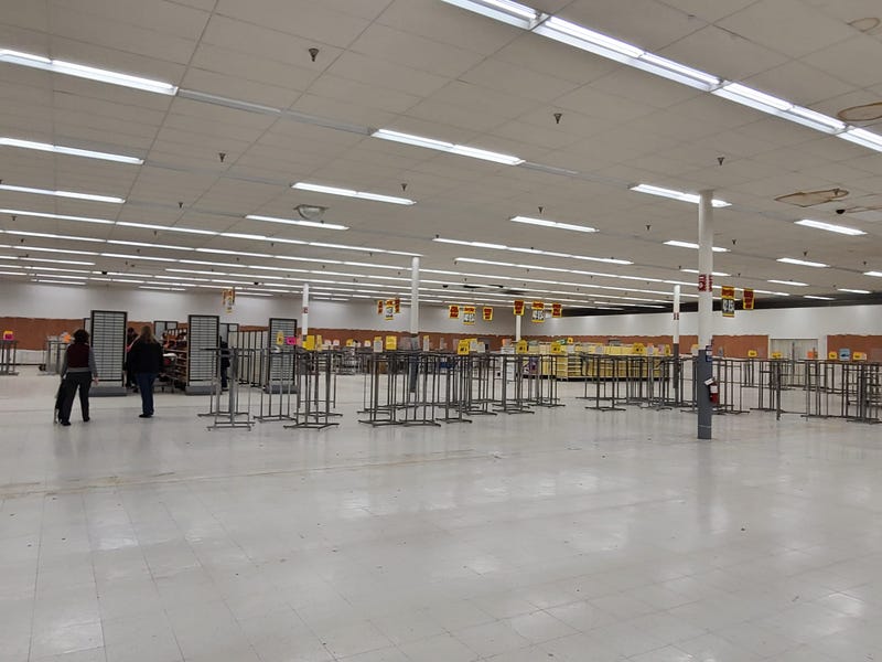 Kmart closes in Marshall