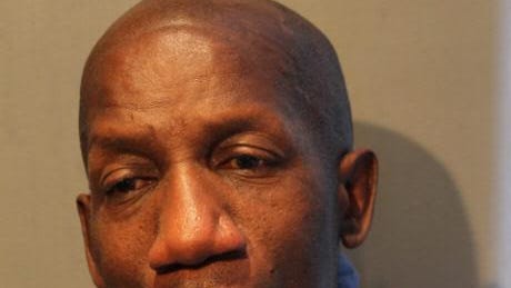 Man charged with attempted murder after stabbing woman, 3 girls in Bronzeville: police