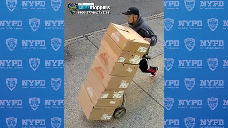 Man seen stealing from Manhattan box trucks in broad daylight,