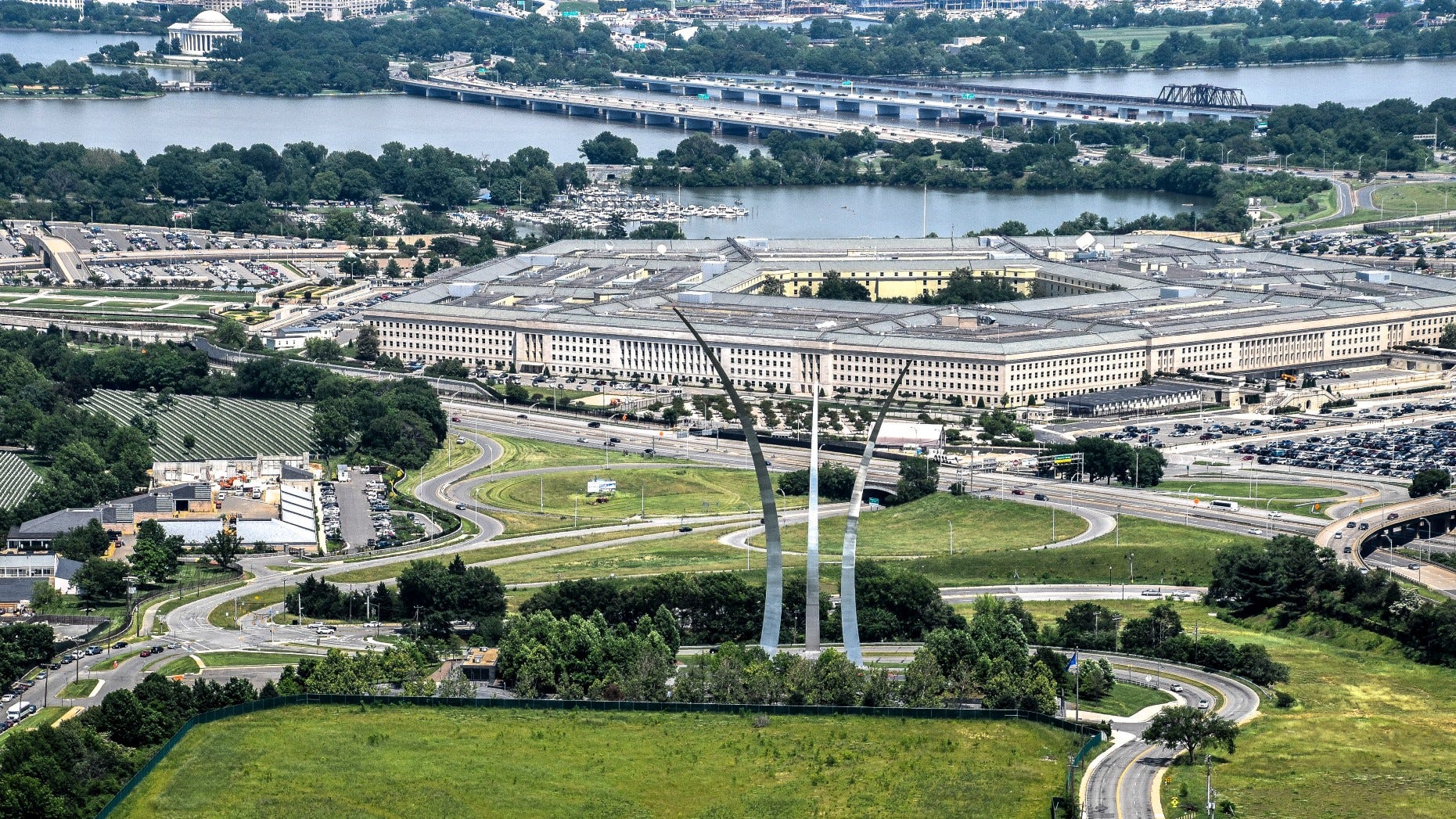 Pentagon memo maps out plan to expand diversity in the force