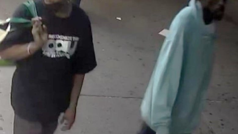 VIDEO: 2 suspects threaten employee with gun during robbery at Upper Manhattan store
