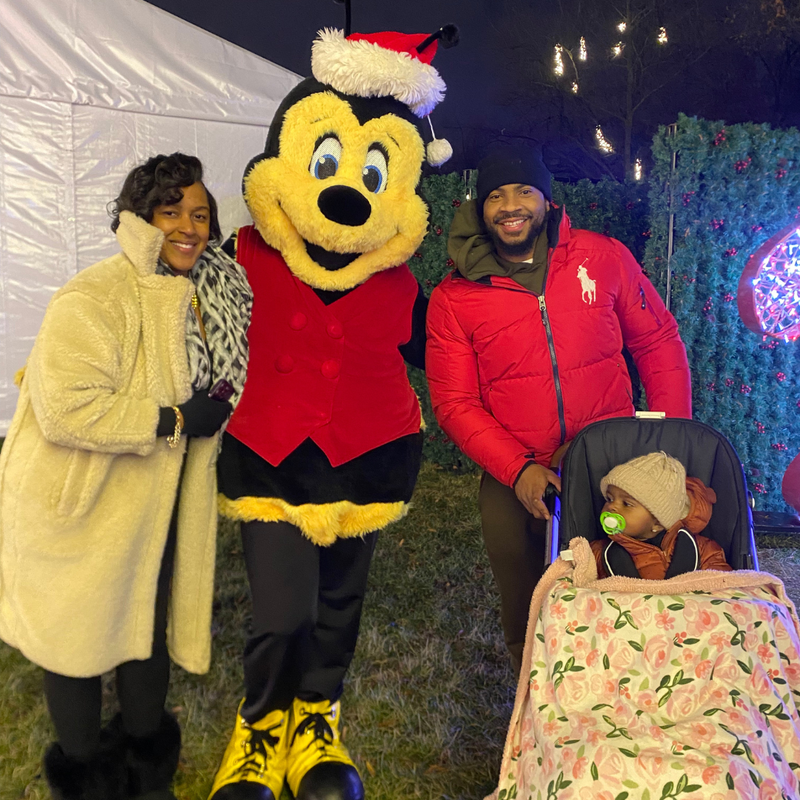 Jenn, Bill and Buzzbee’s Experience at Tinseltown Holiday Spectacular 2023