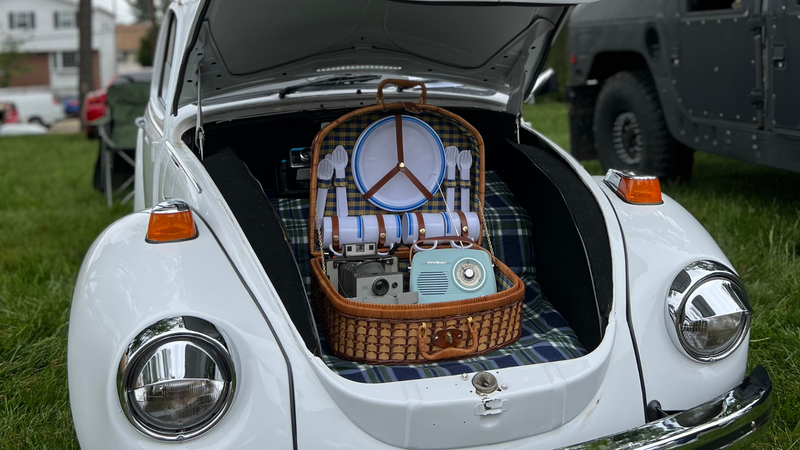 BIG 98.1 and American Heritage's 18th Annual Car Show