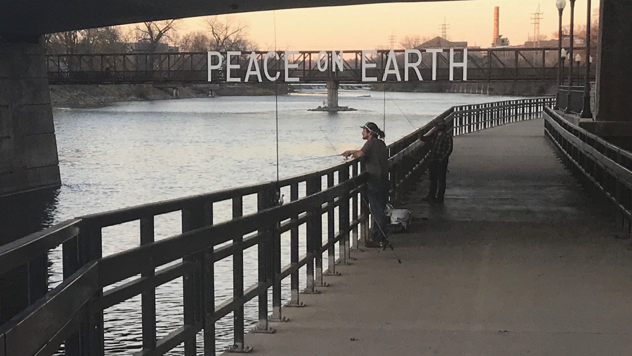 Decades-old ‘Peace on Earth’ sign to get glow-up, thanks to $50K fundraiser