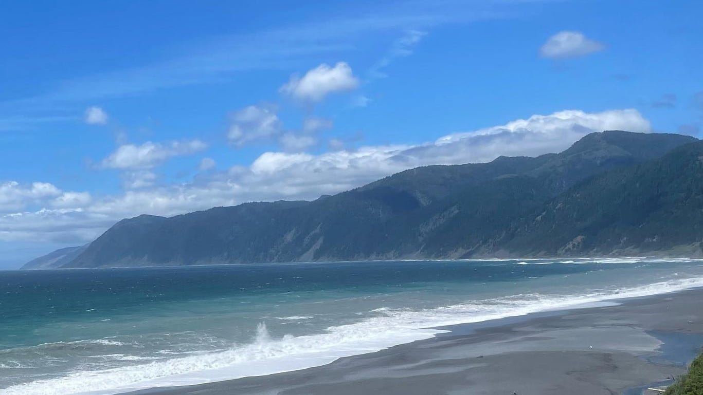 Northern California hiker dies after being swept into ocean by wave