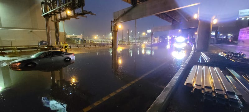 Traffic cameras capture flooding on Interstate 55 during torrential downpours Tuesday morning