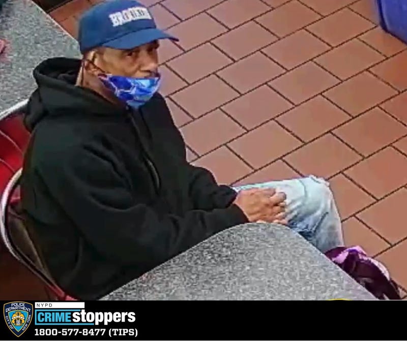 Man who allegedly stole woman's credit card after she fainted in subway station