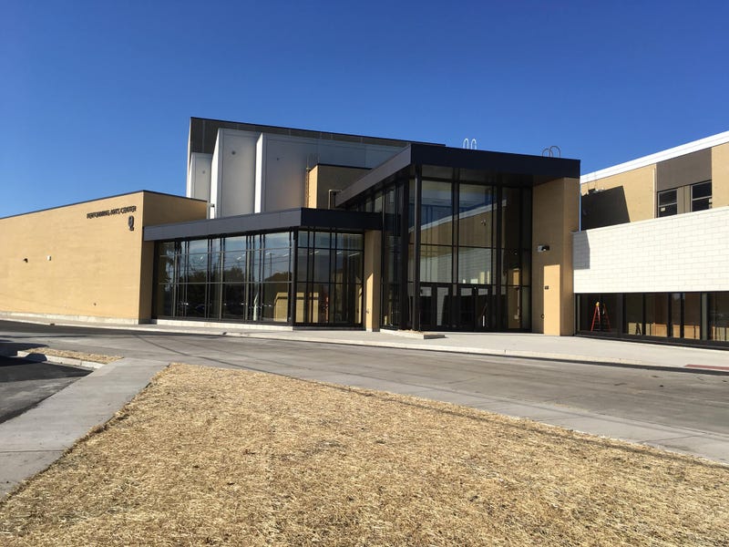 Oak Lawn Community High School