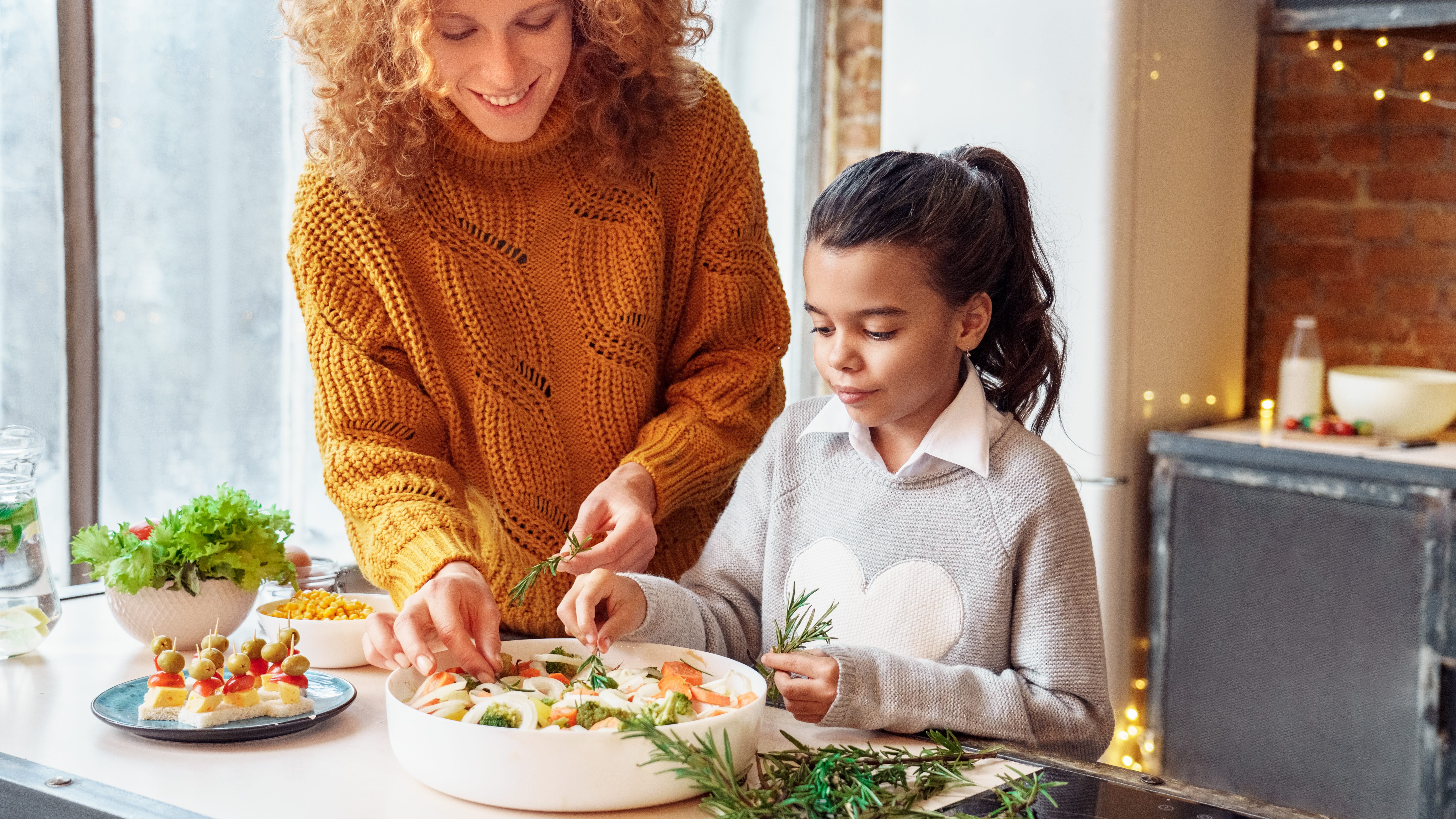 Ring In The New Year with These 3 Healthy Apps | Bee Fit