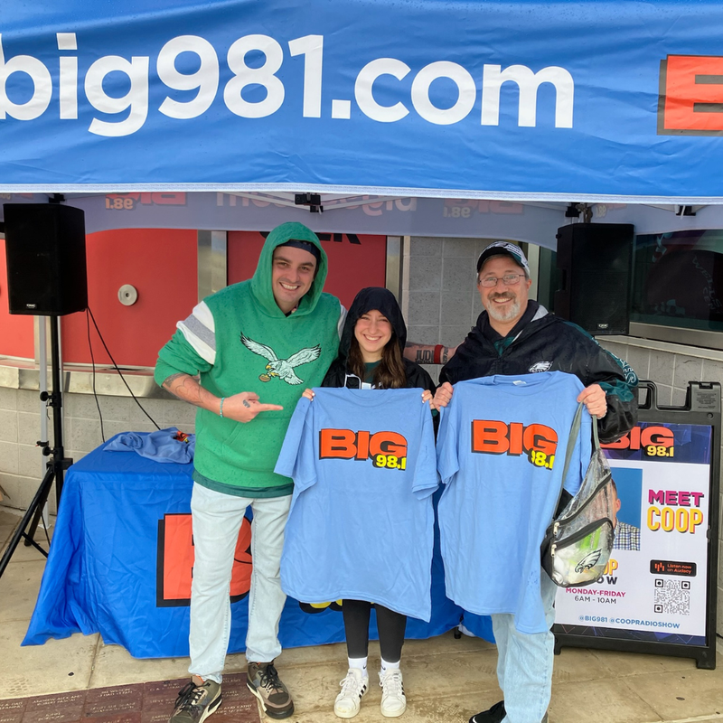 Coop with Philadelphia Eagles fans before the Eagles vs. Jaguars game