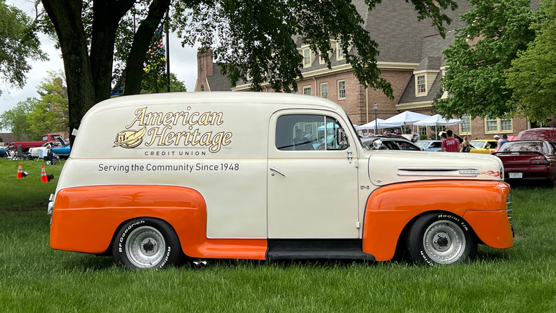 BIG 98.1 and American Heritage's 18th Annual Car Show