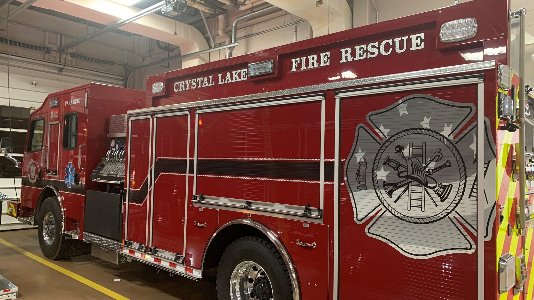 8 displaced after fire at Crystal Lake apartment building: Fire Department