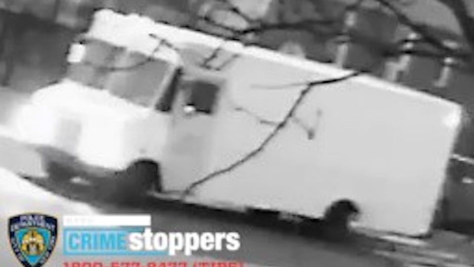 Cops search for large box truck after man tried to lure Bronx girl inside