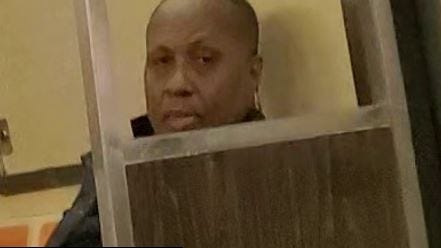 Hombre se masturba delante de una mujer de 36 años en el subway de Nueva York