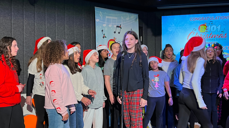 B101's K-8 Division 2023 Christmas Choir Competition Champions Murray Avenue School Perform at B101