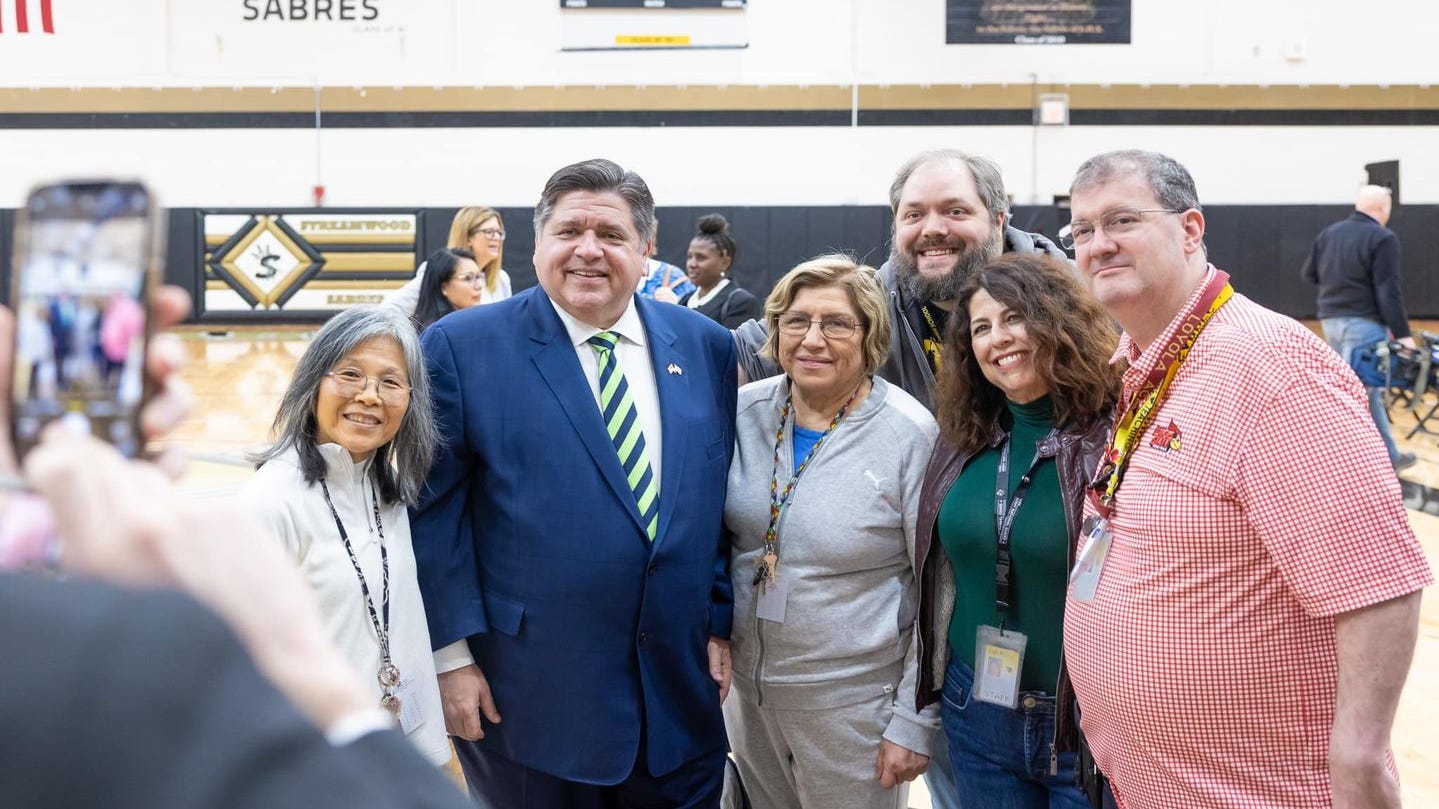 $210M initiative takes aim at Illinois’ teacher shortage