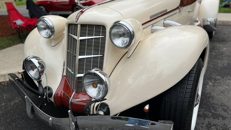 BIG 98.1 and American Heritage's 18th Annual Car Show