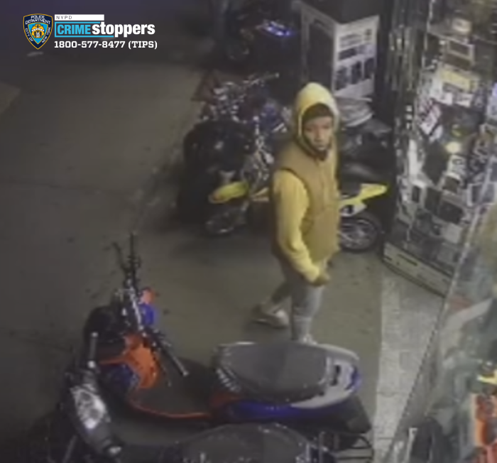 Man, 24, beaten, robbed by group on Bronx street
