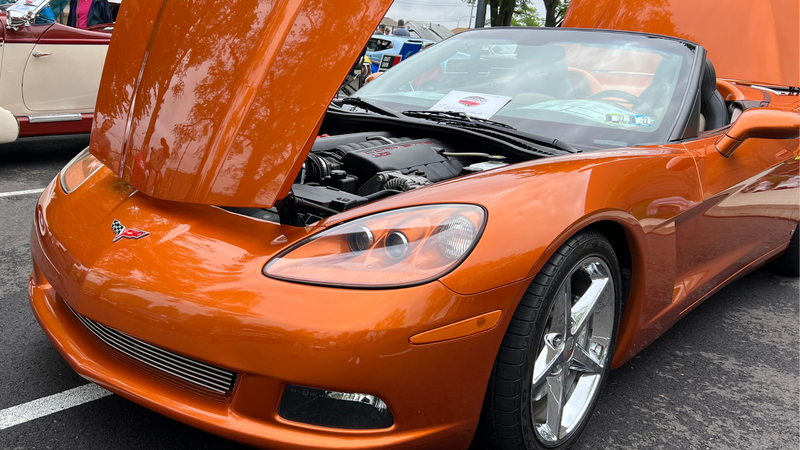 BIG 98.1 and American Heritage's 18th Annual Car Show