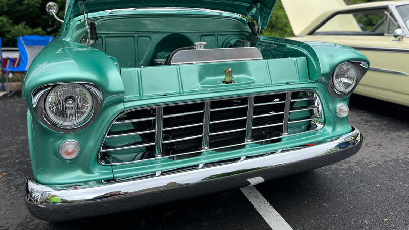 BIG 98.1 and American Heritage's 18th Annual Car Show