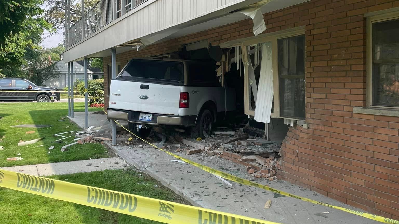 Driver killed when Ford pickup truck rams into Berkley apartment building