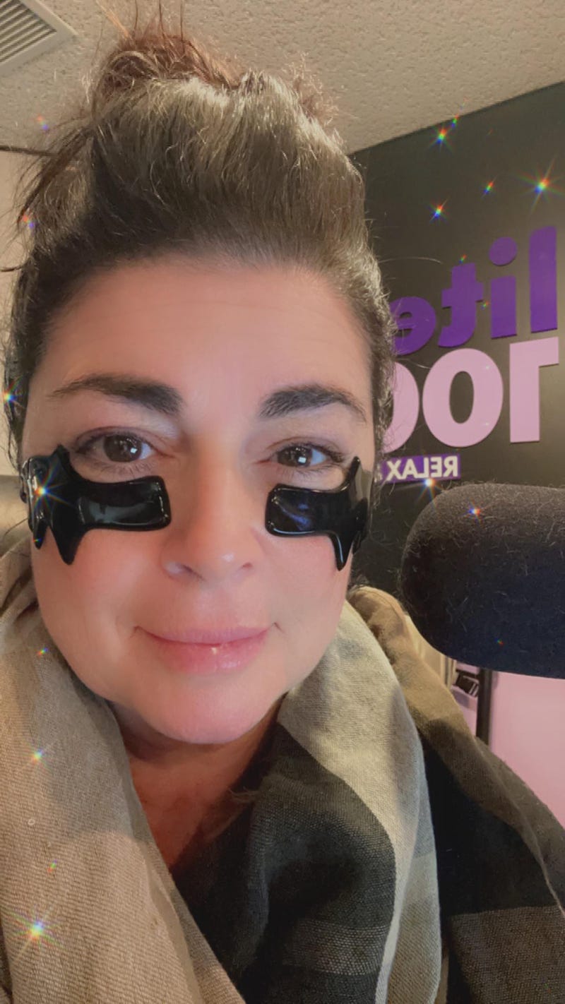 bat habits under eye patches