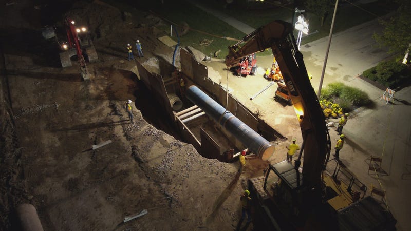 GLWA lays pipe