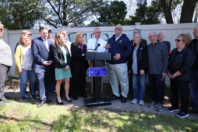 Hempstead Town Supervisor Don Clavin joined with Nassau County District Attorney Anne Donnelly, Nassau County Legislator Tom McKevitt, Councilman Dennis Dunne, Sr., Councilman Chris Carini and Receiver of Taxes Jeanine Driscoll to denounce the vile graffiti and to reiterate the Town of Hempstead’s zero-tolerance policy against all forms of hate on Monday, April 15, 2024.