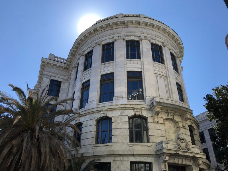 Appeals court mulls French Quarter trash collection