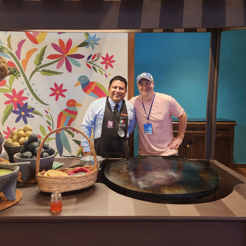 Bill cheffing it up at Dreams Natura