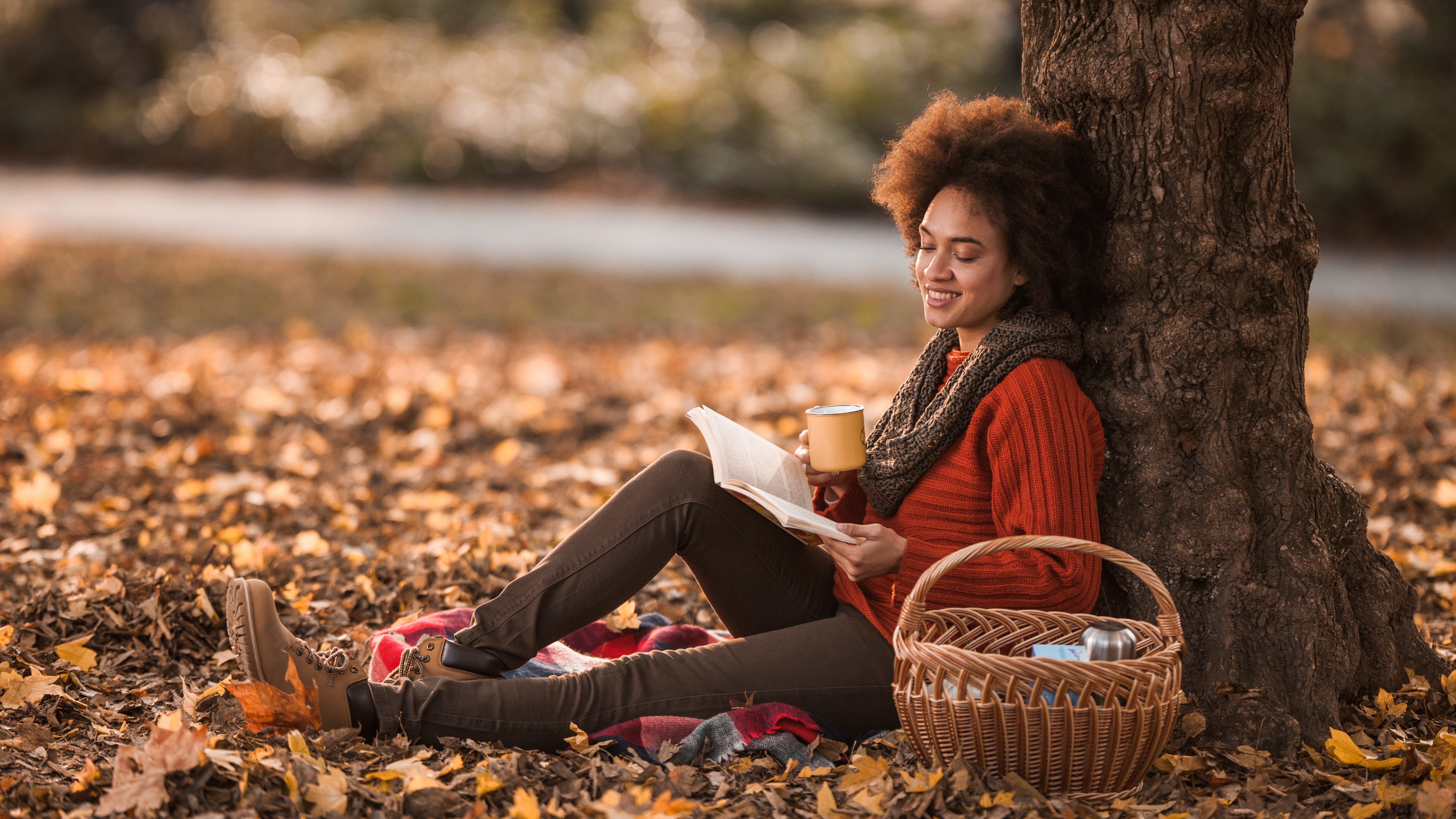 5 Books to Cozy up With This Fall | Bee Inspired