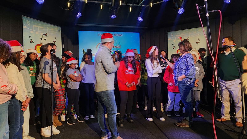 B101's K-8 Division 2023 Christmas Choir Competition Champions Murray Avenue School Perform at B101